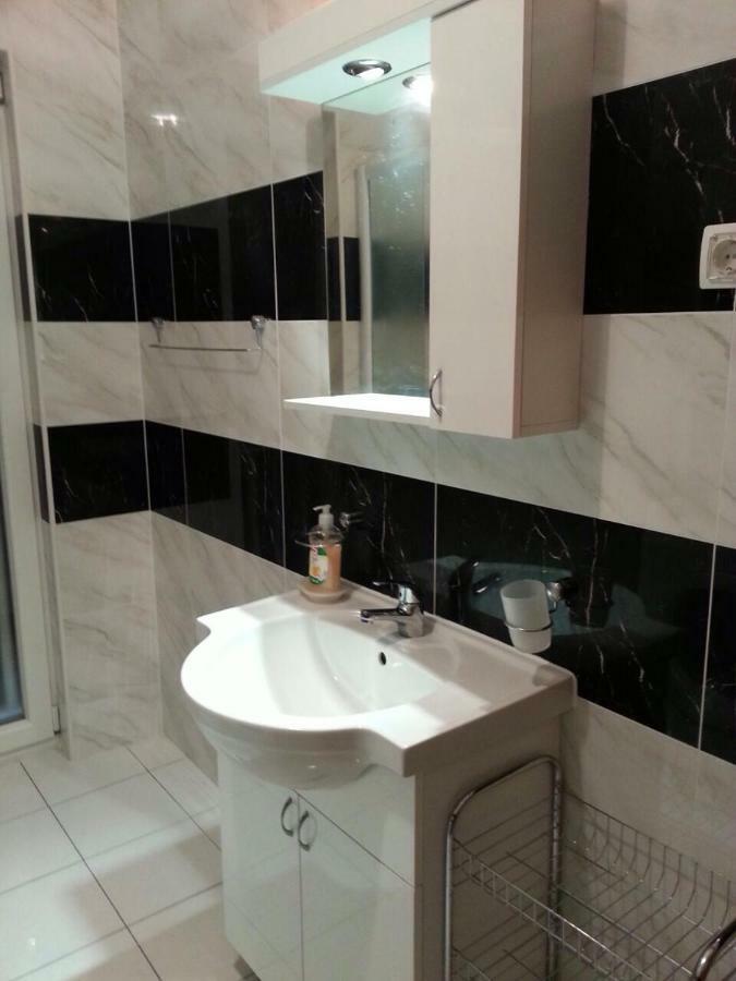 Kartini Apartment Нін Екстер'єр фото